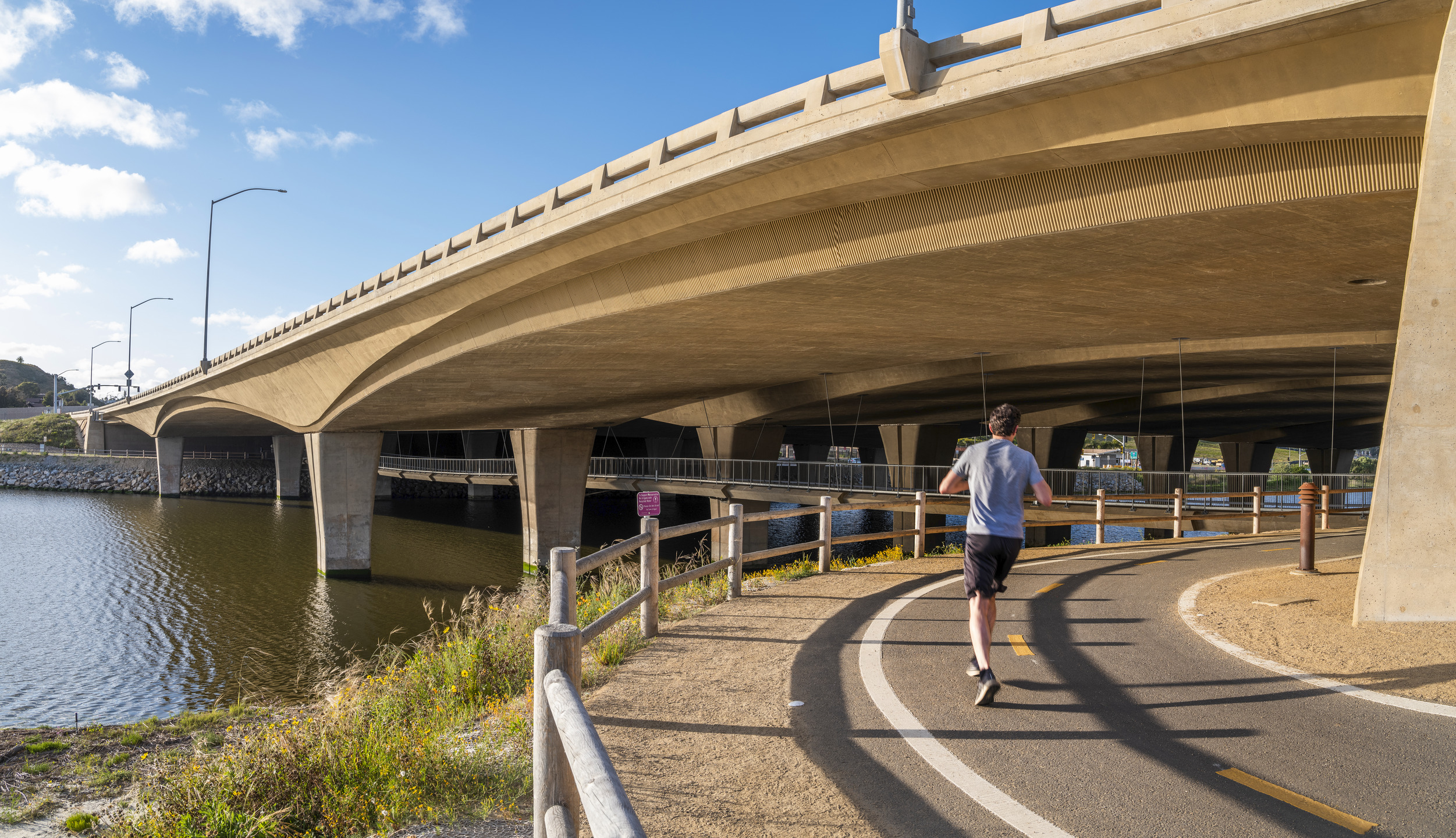 San Elijo Lagoon Pedestrian Bridge | Safdie Rabines Architects