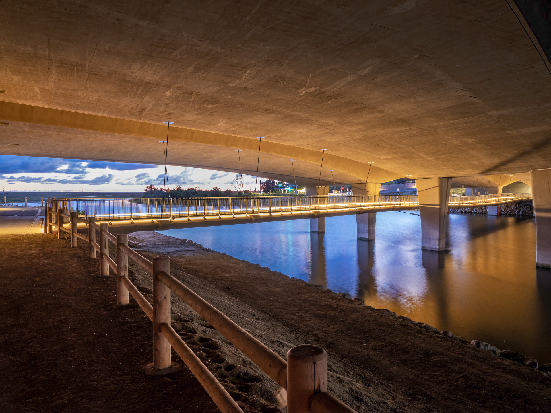 San Elijo Lagoon Pedestrian Bridge | Safdie Rabines Architects